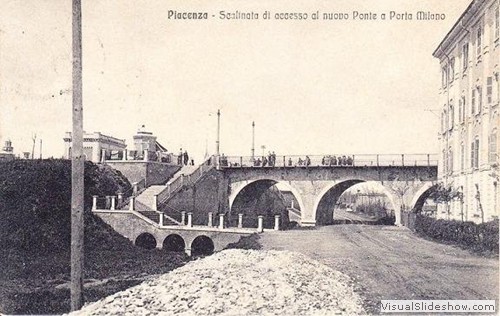 piacenza, scalinata di accesso al nuovo ponte a porta milano 1912 (collez. Bat.)